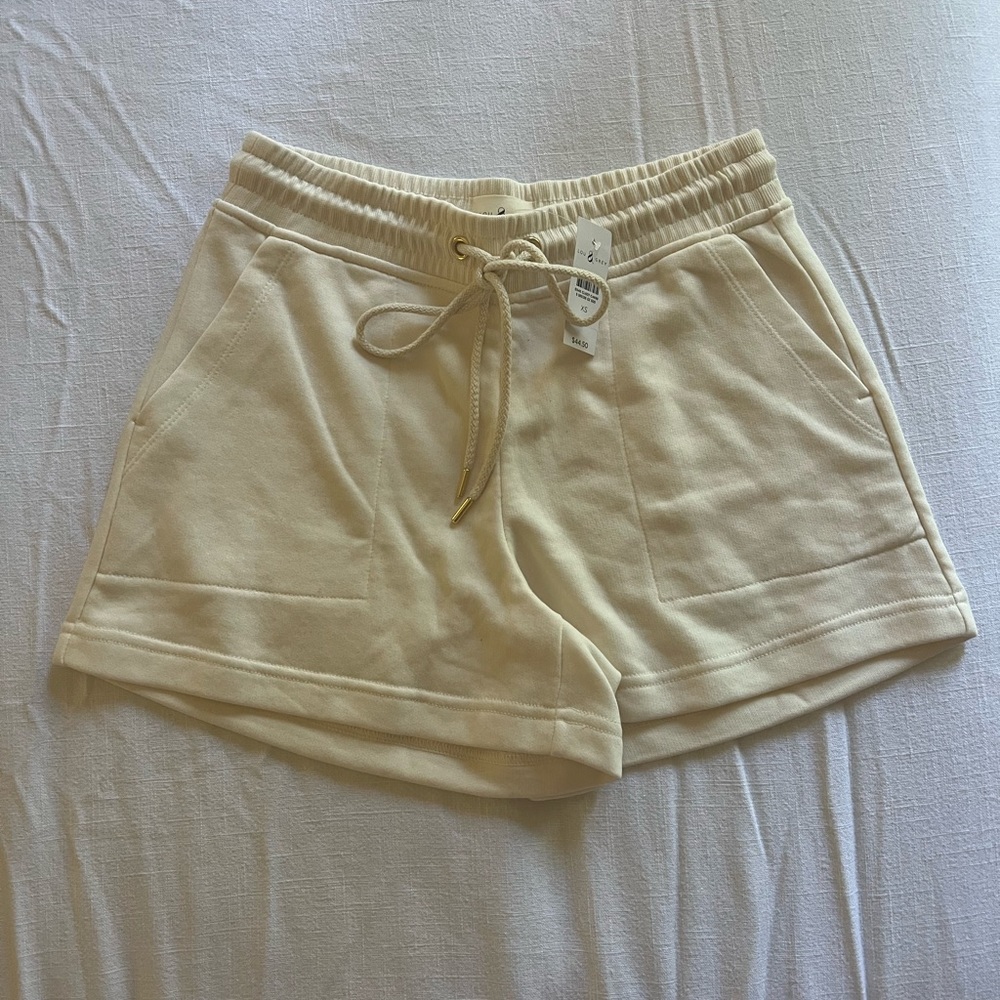 Lou & Grey Cream Sweat Shorts